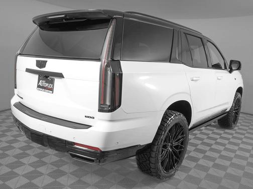 Vibrant White Tricoat 2026 Cadillac Escalade Sport