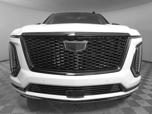 Vibrant White Tricoat 2026 Cadillac Escalade Sport