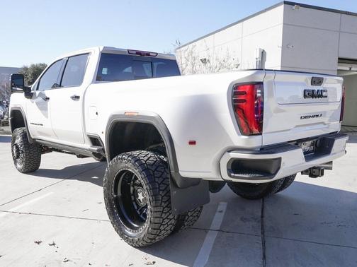 White Frost Tricoat 2025 GMC Sierra 3500 Denali