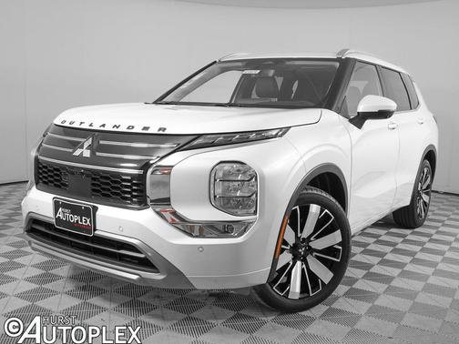 White Diamond 2026 Mitsubishi Outlander SEL