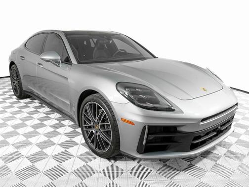Dolomite Silver Metallic 2026 Porsche Panamera Base