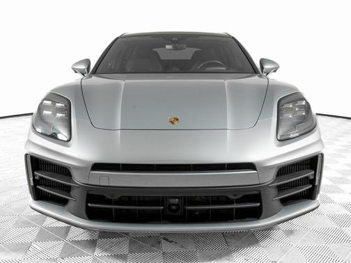 Dolomite Silver Metallic 2026 Porsche Panamera Base