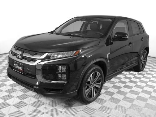 Labrador Black Pearl 2026 Mitsubishi Outlander Sport SE