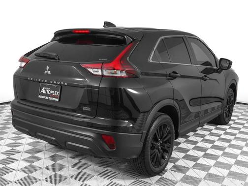 Labrador Black Pearl 2025 Mitsubishi Eclipse Cross LE