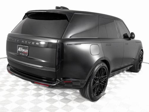 Black 2025 Land Rover Range Rover P530 SE