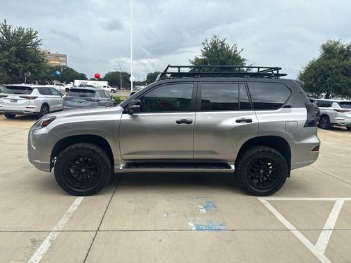 Atomic Silver 2023 Lexus GX 460 Premium