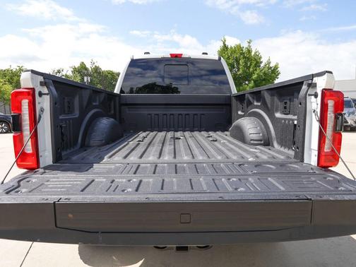 Star White Metallic Tri-Coat 2026 Ford F-250 King Ranch