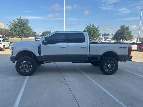 Star White Metallic Tri-Coat 2026 Ford F-250 King Ranch