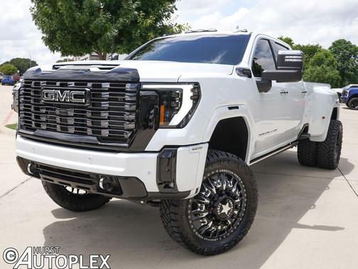 Glacier White Tricoat 2026 GMC Sierra 3500 Denali