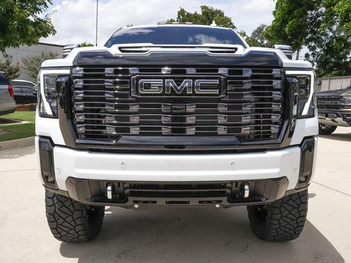 Glacier White Tricoat 2026 GMC Sierra 3500 Denali