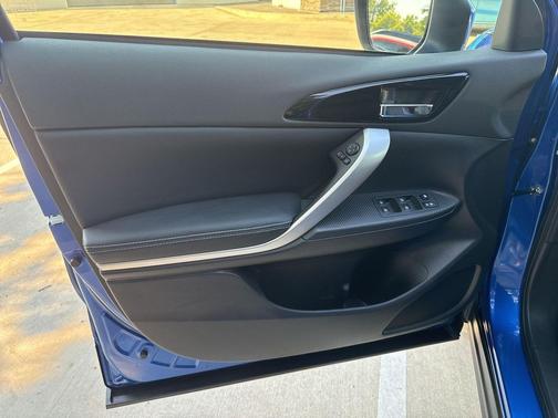 Lightning Blue Metallic 2026 Mitsubishi Eclipse Cross SEL