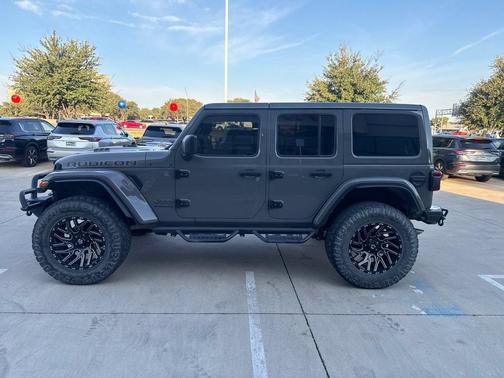 Sting-Gray Clearcoat 2023 Jeep Wrangler Rubicon 392