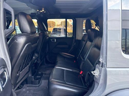 Sting-Gray Clearcoat 2023 Jeep Wrangler Rubicon 392