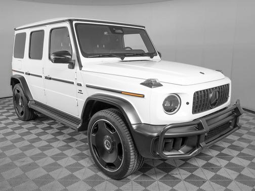 MANUFAKTUR Moonlight White Magno 2025 Mercedes-Benz AMG G 63 G 63 AMG