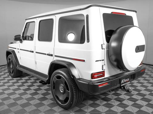 MANUFAKTUR Moonlight White Magno 2025 Mercedes-Benz AMG G 63 G 63 AMG