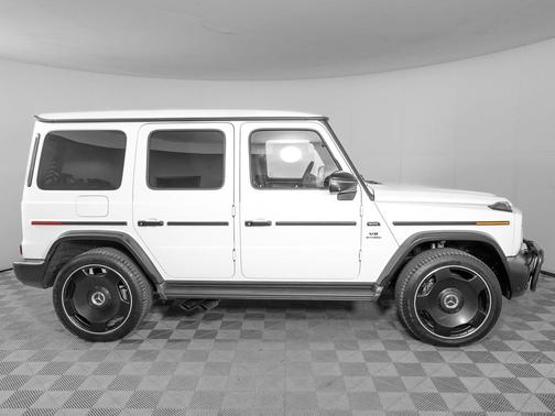 MANUFAKTUR Moonlight White Magno 2025 Mercedes-Benz AMG G 63 G 63 AMG