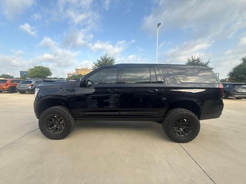 Onyx Black 2026 GMC Yukon XL Denali