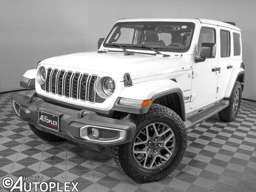 Bright White Clearcoat 2024 Jeep Wrangler 4-Door Sahara 4x4