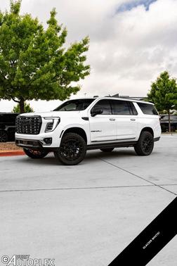 Glacier White Tricoat 2026 GMC Yukon XL Denali Ultimate