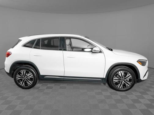White 2025 Mercedes-Benz GLA 250 4MATIC