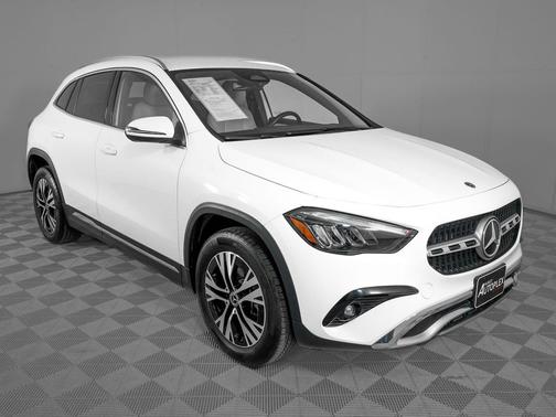 White 2025 Mercedes-Benz GLA 250 4MATIC