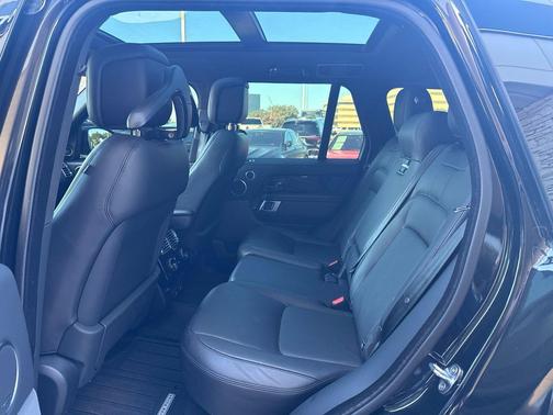 Santorini Black Metallic 2022 Land Rover Range Rover P525 Westminster