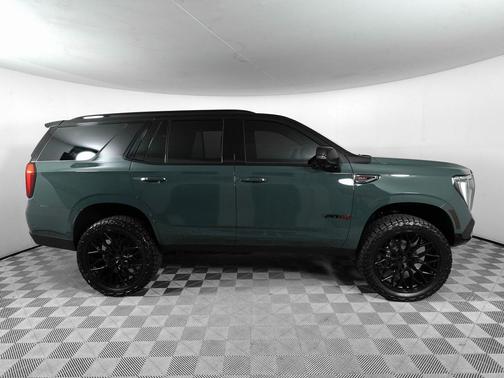Midnight Pine 2025 GMC Yukon 4WD AT4