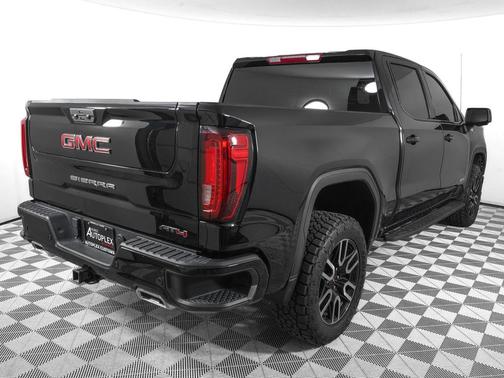 Onyx Black 2025 GMC Sierra 1500 AT4