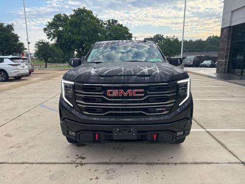 Onyx Black 2025 GMC Sierra 1500 AT4