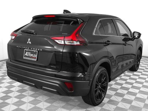 Labrador Black Pearl 2026 Mitsubishi Eclipse Cross LE