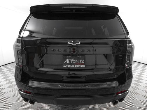 Black 2025 Chevrolet Suburban 4WD Z71