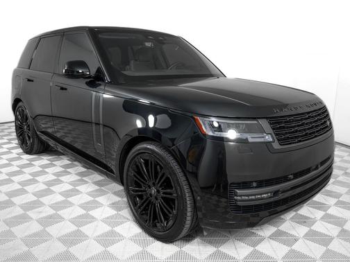 Santorini Black Metallic 2025 Land Rover Range Rover P530 SE