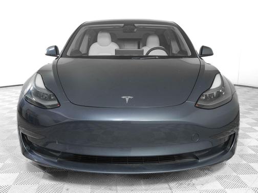Midnight Silver Metallic 2023 Tesla Model 3 Performance