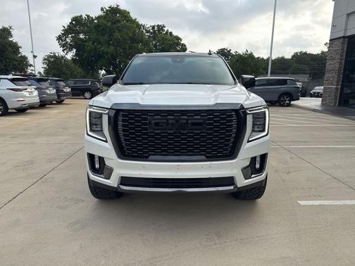 White Frost Tricoat 2023 GMC Yukon Denali Ultimate