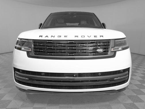 Fuji White 2025 Land Rover Range Rover P530 SE