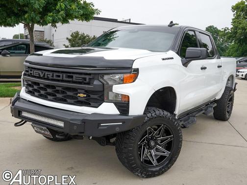 Summit White 2023 Chevrolet Silverado 1500 Custom