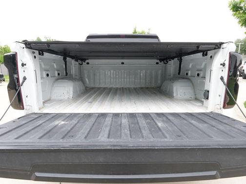 Summit White 2023 Chevrolet Silverado 1500 Custom