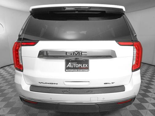 Summit White 2022 GMC Yukon XL SLT
