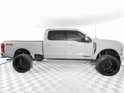 Avalanche 2026 Ford F-250 Platinum