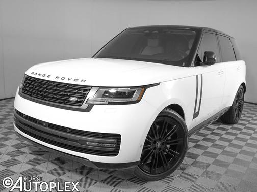 Fuji White 2023 Land Rover Range Rover P400 SE