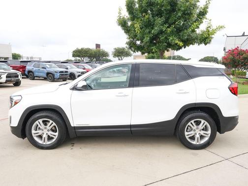 Summit White 2020 GMC Terrain SLE