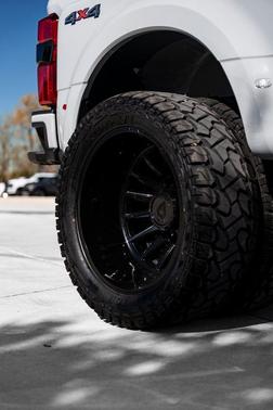 Avalanche 2026 Ford F-450 Platinum