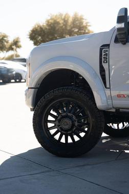 Avalanche 2026 Ford F-450 Platinum