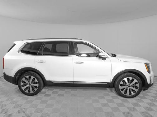 Snow White Pearl 2020 Kia Telluride S