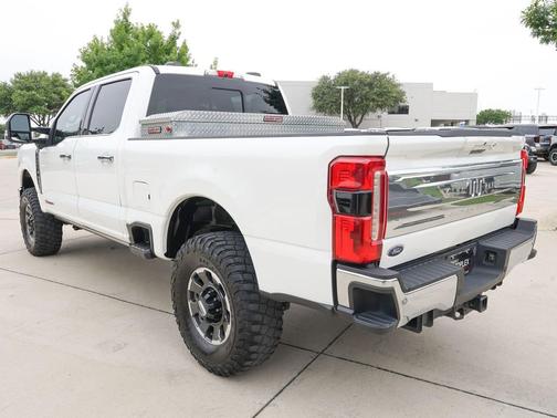 Star White Metallic Tri-Coat 2023 Ford F-250 King Ranch