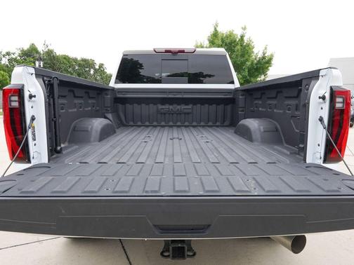 Summit White 2025 GMC Sierra 2500 Denali Ultimate