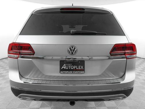 Reflex Silver Metallic 2019 Volkswagen Atlas 3.6L SEL
