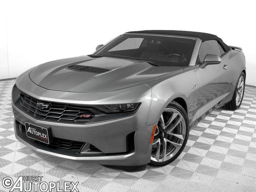 Sharkskin Metallic 2023 Chevrolet Camaro RWD Convertible LT1