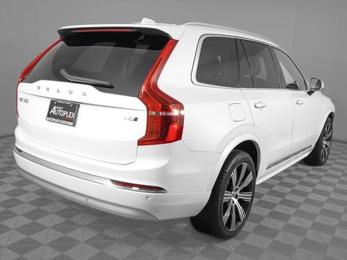 Ice White 2022 Volvo XC90 T6 Inscription
