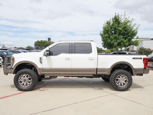Star White Metallic Tri-Coat 2022 Ford F-250 King Ranch